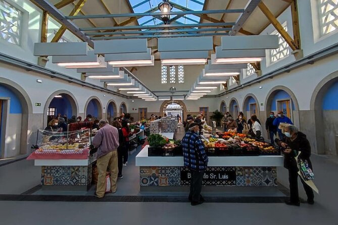 Algarve Wines Tasting Shared Experience at Mercado Municipal De Silves - Attentive Service and Relaxed Atmosphere