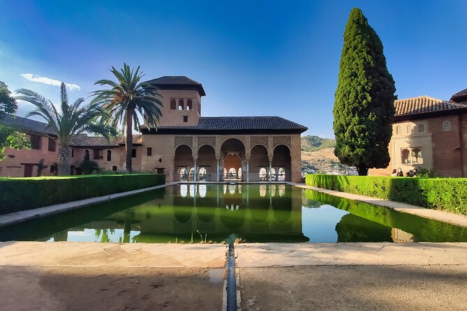 Alhambra and Nasrid Palaces: Skip-the-line Ticket and Local Guide - Ratings and Reviews