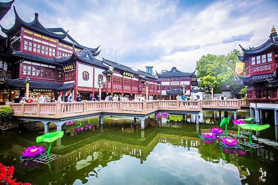 All Inclusive Shanghai City Tour by German-Speaking Guide - Yu Garden: 500-Year-Old Oasis