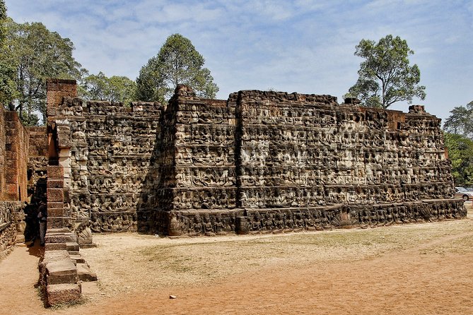 Angkor's Finest Examples in Brief - Visitor Experience Tips