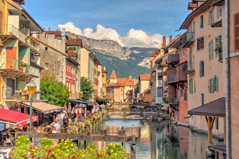 Annecy: First Discovery Walk and Reading Walking Tour - Customer Reviews and Ratings