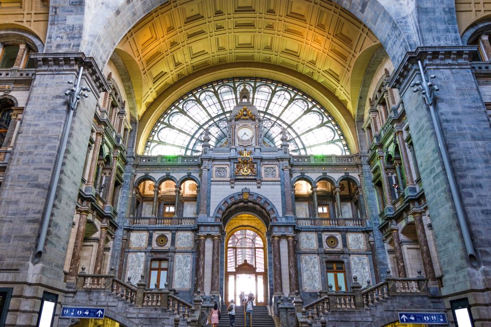 Antwerp: Express Walk With a Local in 60 Minutes - Personalized Recommendations