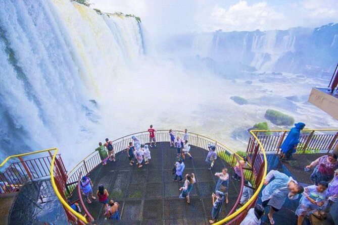 Argentine and Brazil Falls Private Tour With Fast-Track Tickets - Exploring Argentine Falls