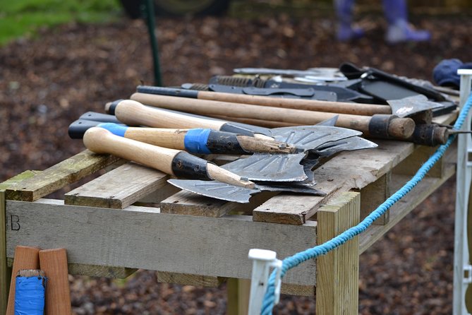 Axe Throwing Session - One Hour - Precision Throwing Techniques