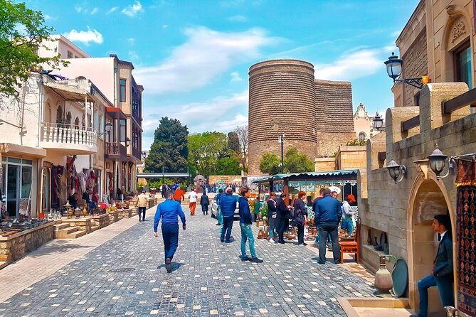 Baku Walking Tour (Old City) - Navigating the Narrow Streets