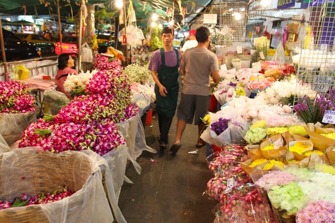 Bangkok: Amazing Bangkok City and Temple Tour - Meeting Point and Logistics