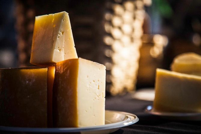 Basque Farm House & Cider House Tour + Meal From San Sebastian - Exploring the Farm House