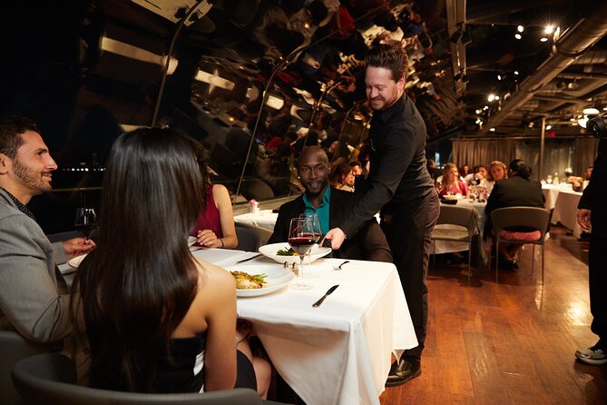 Bateaux New York Thanksgiving Plated Dinner Cruise - Beverage Options