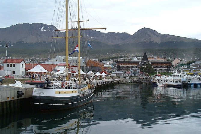 Beagle Channel and Seal Island Catamaran Tour From Ushuaia - Booking and Cancellation