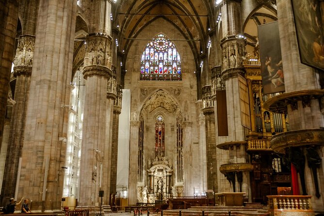 Best of Milan Small-Group Walking Tour With Duomo Visit - Meeting Point and Duration
