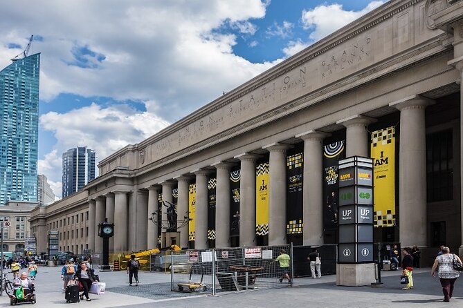 Best of Toronto Walking Tour W/ CN Tower and Boat Cruise - Exploring Torontos Landmarks
