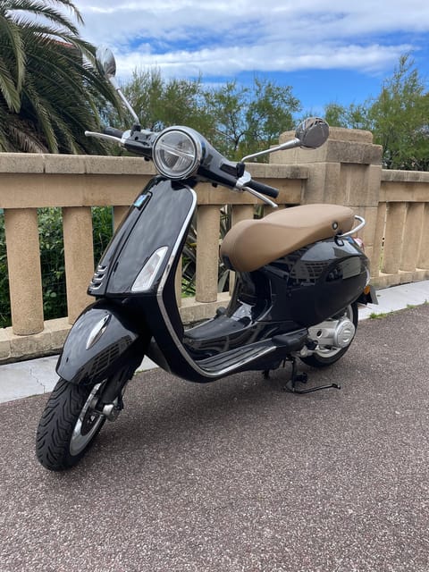 Biarritz: Vespa Scooter Rental for the Day - Explore Biarritz