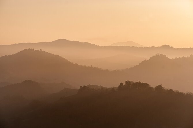 Bologna Surroundings Photo Tour: Rolling Hills and Badlands - Guidance and Expertise