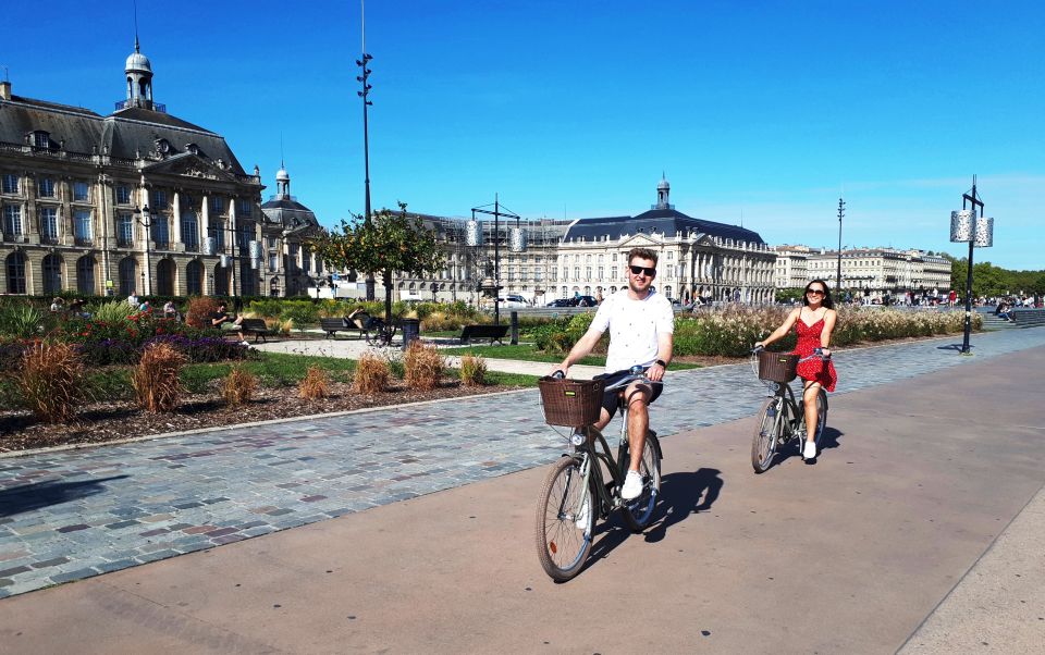 Bordeaux: Guided Bike Tour - Comfortable Cruiser Bikes