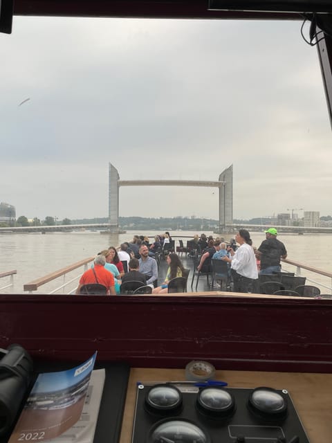 Bordeaux: River Garonne Cruise With Glass of Wine and Canelé - Meeting Point and Accessibility