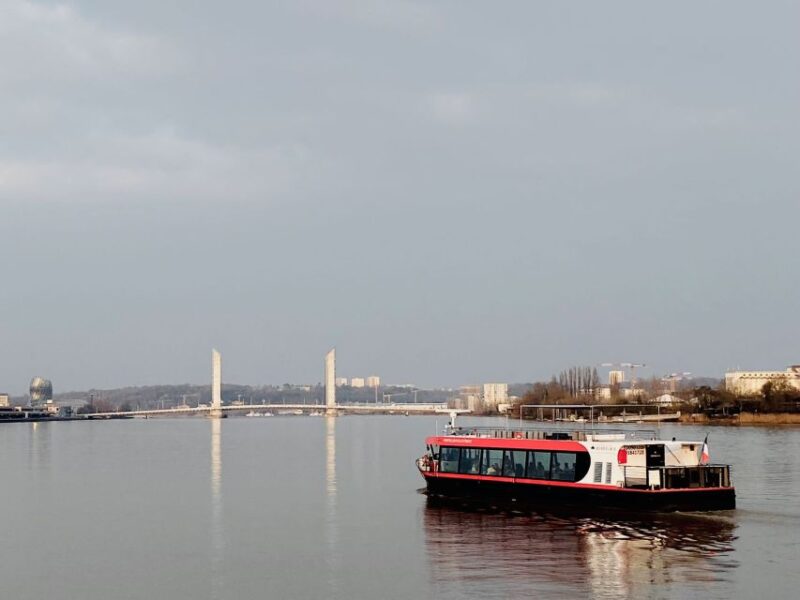 Bordeaux: Scenic River Cruise With Commentary and Canelés - Customer Ratings and Reviews
