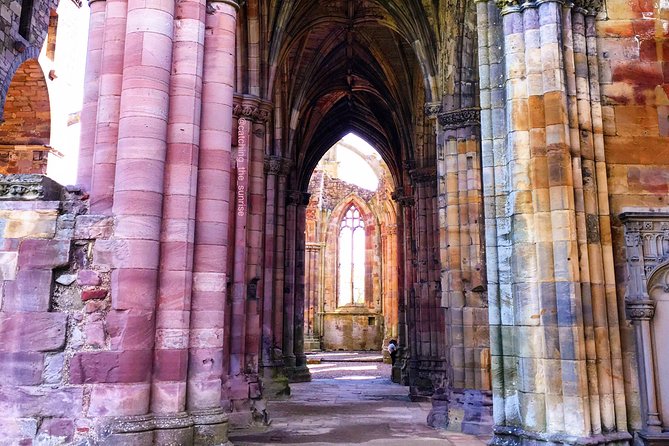 Borders and Alnwick Castle Tour From Edinburgh - Meeting Point and Start Time