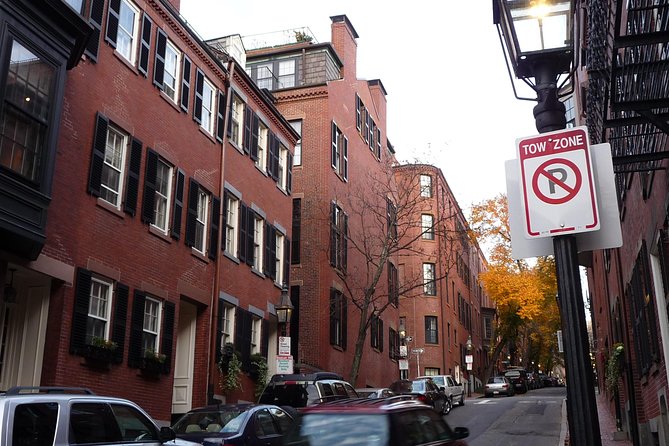 Boston Sightseeing Tour - a Fully-Narrated Driving Tour - Special Offers Available