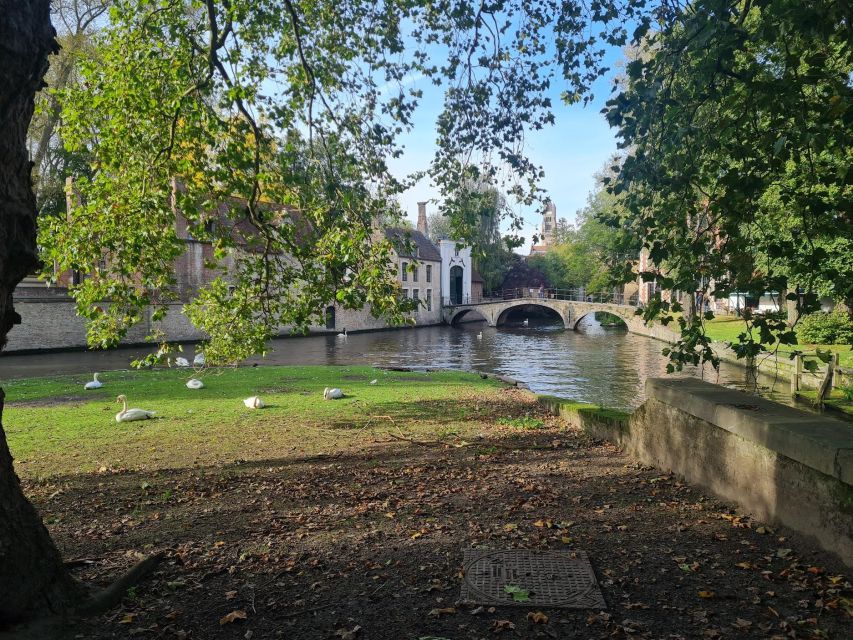 Bruges Through the Eyes of a Local, Small Group - What to Bring