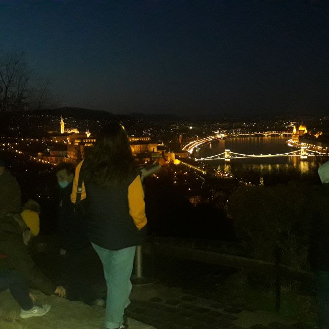 Budapest: Evening Castle Hill Tour With Fishermens Bastion - Booking Information