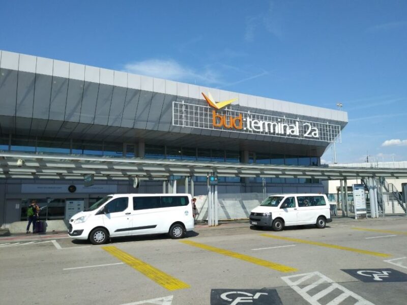 Budapest: Private Transfer From Airport to Hotel - Important Meeting Information
