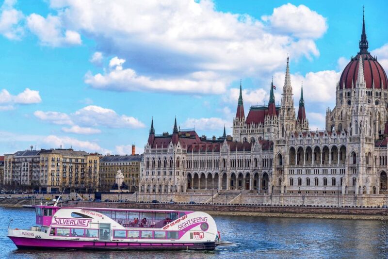 Budapest: Skyline Sightseeing Cruise With Parliament View - Customer Feedback and Ratings