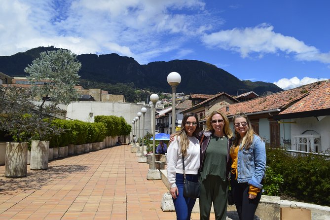 Candelaria Unveiled: Hotspots and Hidden Gems - Interacting With Local Guides