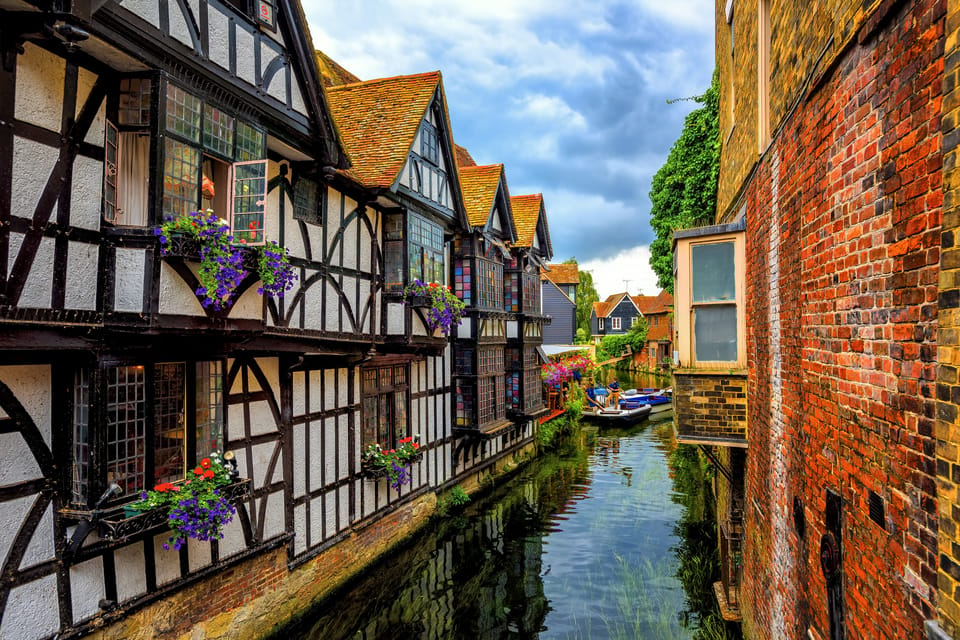 Canterbury: Walking Tour With Green Badge Guide - Exploring Canterbury Cathedral and Monastery