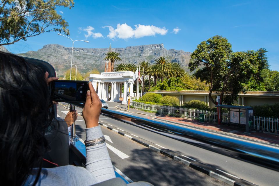 Cape Town: Hop-On Hop-Off Bus Tour With Optional Cruise - Visiting Constantia Valley