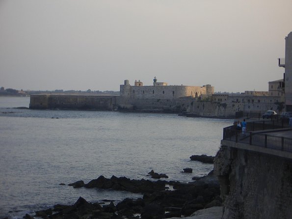 Catania Airport to Syracuse (or Vice Versa) Private Transfer  - Sicily - Meeting Point Options