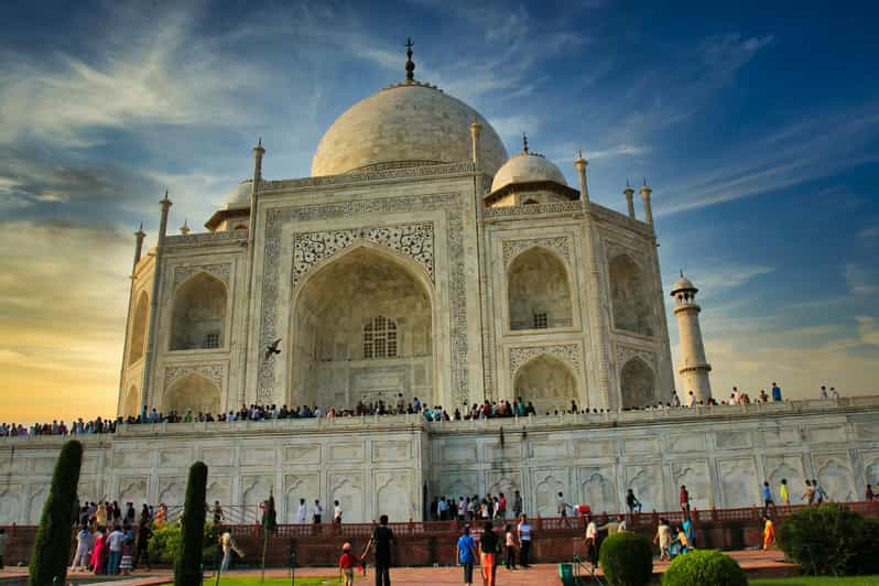 Chennai: Taj Mahal Tour From The Cruise Port - Local Market Exploration