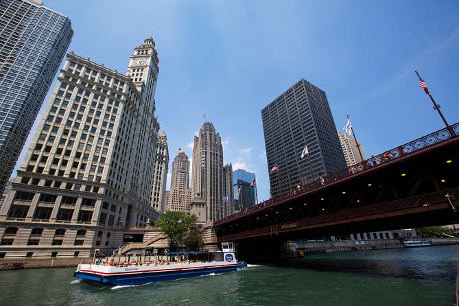 Chicago Architecture River Cruise in Spanish - Explore Chicagos Architecture
