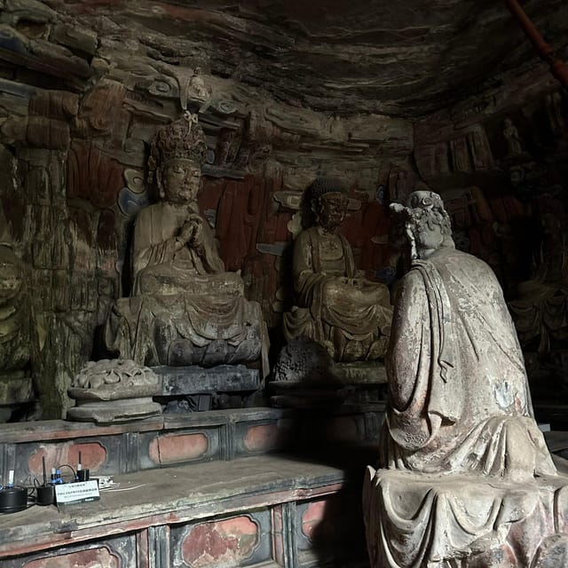 Chongqing: Dazu Rock Carvings One-Day Cultural Trip (No Car) - Staying Hydrated and Dressed Appropriately