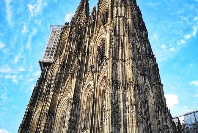 Cologne Highlights 2h Privat Walking Tour With Own Tour Guide. - Language Options