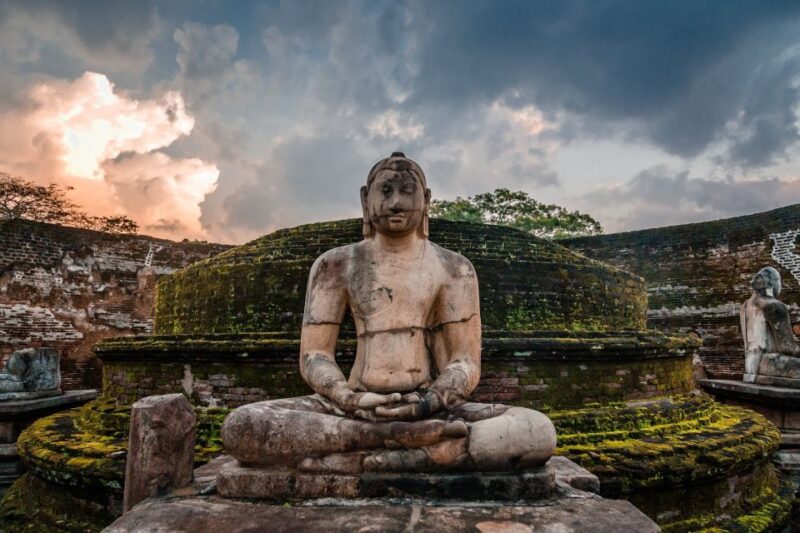 Colombo: Polonnaruwa & Sigiriya Guided Day Tour With Lunch - Experience Details
