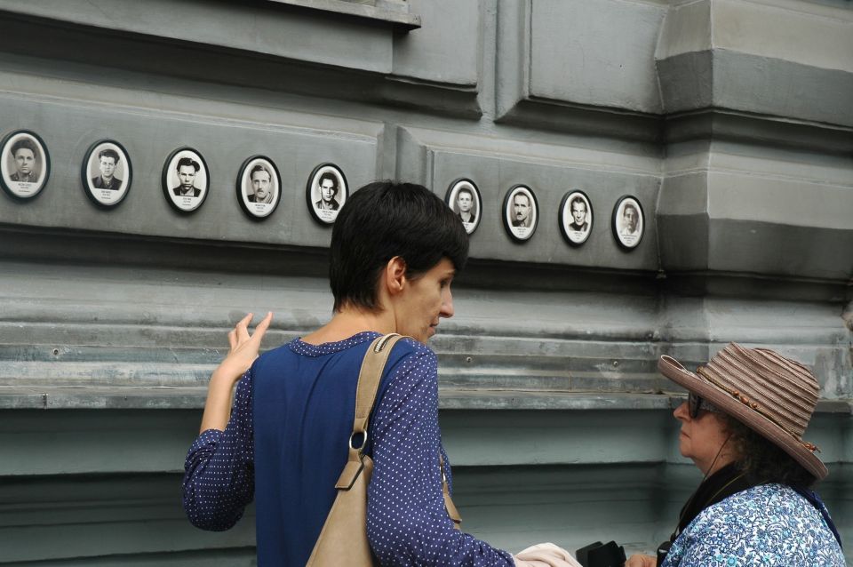 Communist Budapest Walking Tour - Learning Experience