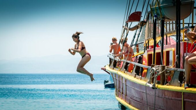 Crete: Coastline Snorkeling Cruise From Hersonissos Port - Weather Conditions Considerations