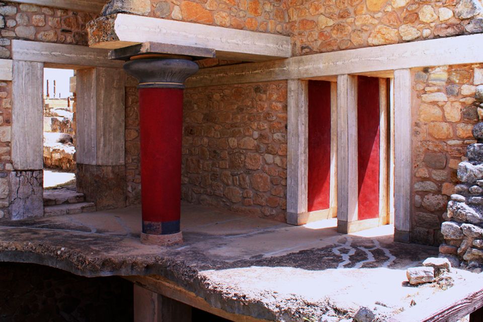 Crete: Knossos Palace and Museum E-Tickets With Audio Guides - Recommended Packing