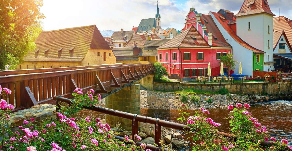 Day Trip From Prague to Český Krumlov via Hluboká - Accessibility and Group Information