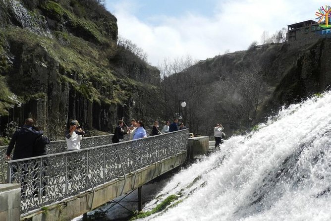 Day Trip to Jermuk: Noratus, Hayravank, Selim Pass - Jermuk Waterfall