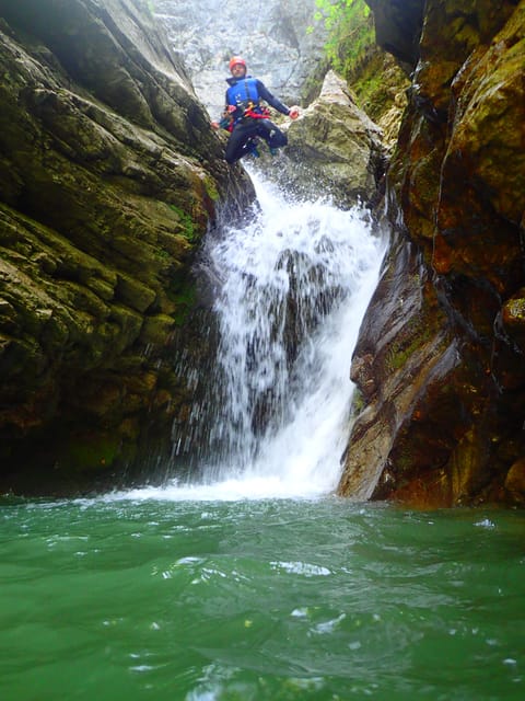 Discovery of The Lower Part Of Ecouges Canyon - Canyoning Highlights