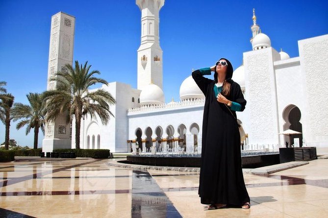 Dubai: Sheikh Zayed Mosque With a Professional Photographer - Capturing the Architectural Beauty