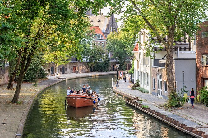 E-Scavenger Hunt Utrecht: Explore the City at Your Own Pace - Convenient Meeting and Pickup Details