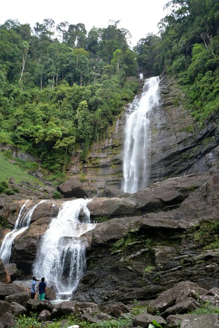 Ella Day Tour by Tuk Tuk + FREE ELLA TO KANDY TRAIN TICKET! - 9 Arch Bridge and Ravana Waterfall