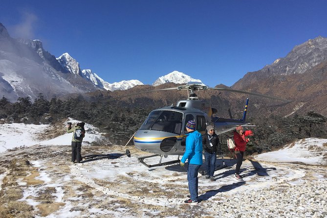 Everest Helicopter Tour With Breakfast in HEV - Dining Experience