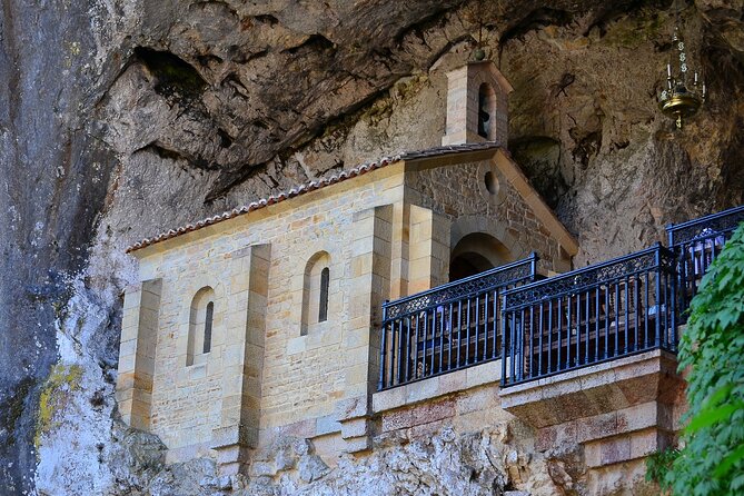 Excursion to Lakes of Covadonga and Cangas De Onís From Oviedo - Basilica and Cave Visit
