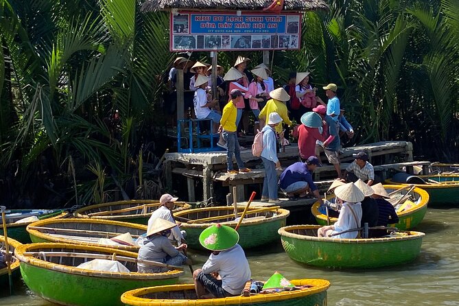 Experience Hoi an Vegetarian Cooking Class With Basket Boat Ride - Accessibility and Travel Info