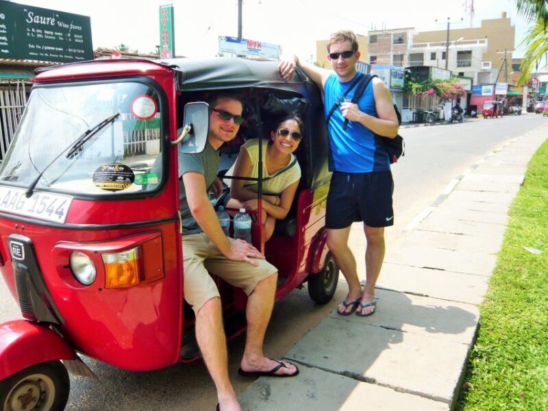 Explore Countryside of Nuwara Eliya by Tuk-Tuk - Tour Guide and Experience