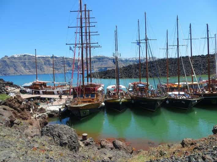 Fira Old Port: Cruise to Volcano, Hot Springs & Thirassia - What to Expect