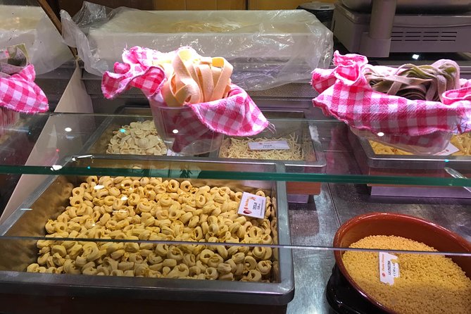 Florence Street Food Tour and Sightseeing With Central Market - Guided Tour With Quality Interaction